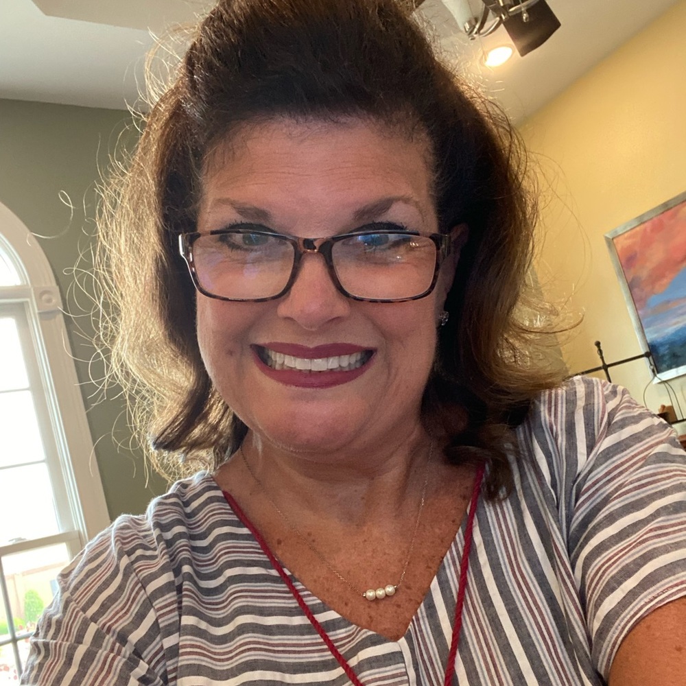 Meet your Posher, Mitzi